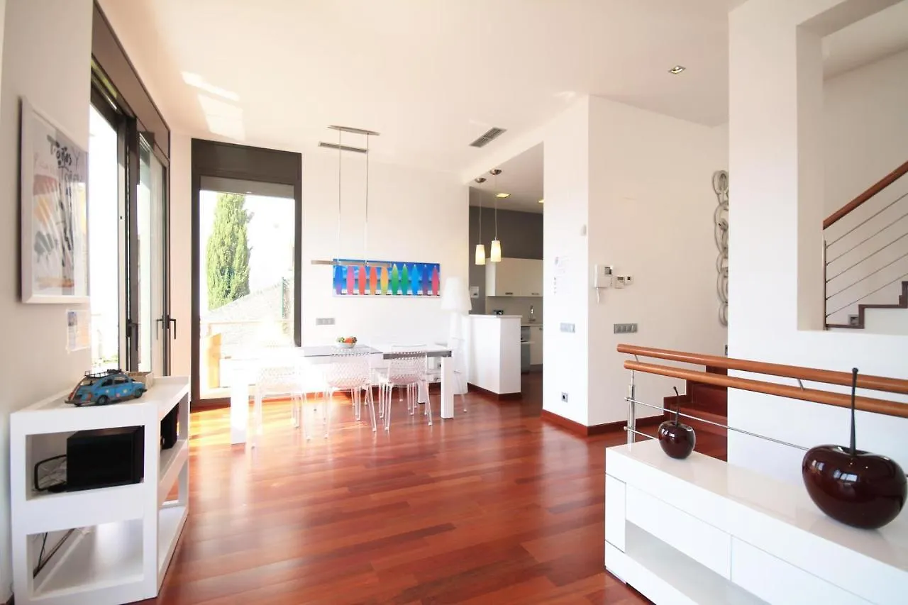 Villa Barbara L'Escala 0*,